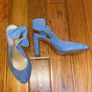Banana Republic powder baby blue pastel leather suede slingback heels with bows